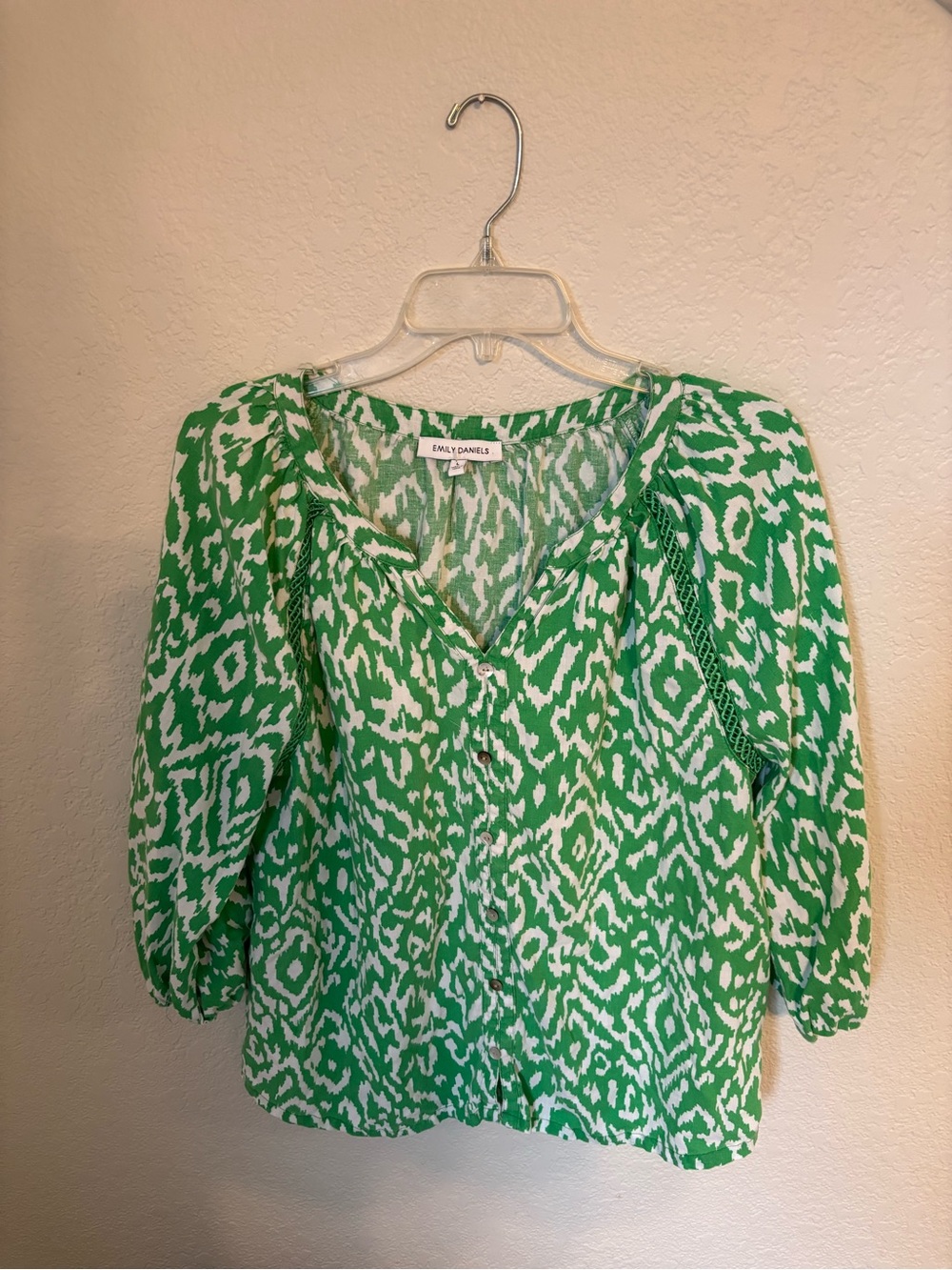 Green Ikat-Pattern V-Neck Blouse